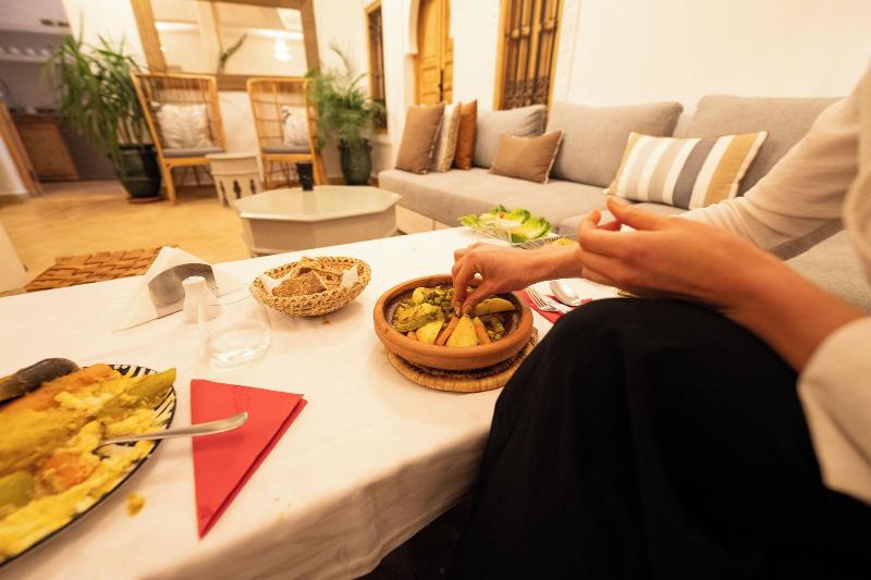 Ryad Selyen - Restoran