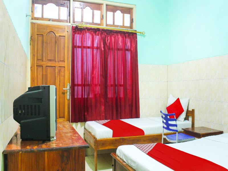 Oyo 91396 Hotel Laguna - Oda