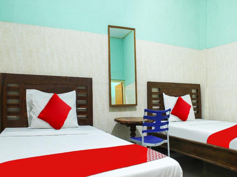 Oyo 91396 Hotel Laguna - Oda
