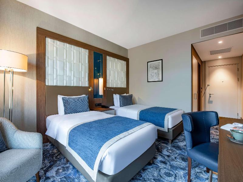 Tbilisi Philharmonic by Mercure Hotel - Oda