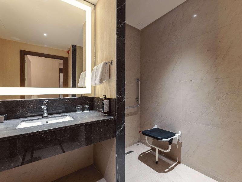 Tbilisi Philharmonic by Mercure Hotel - Oda