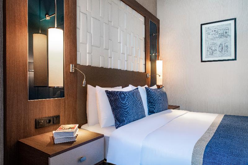 Tbilisi Philharmonic by Mercure Hotel - Oda