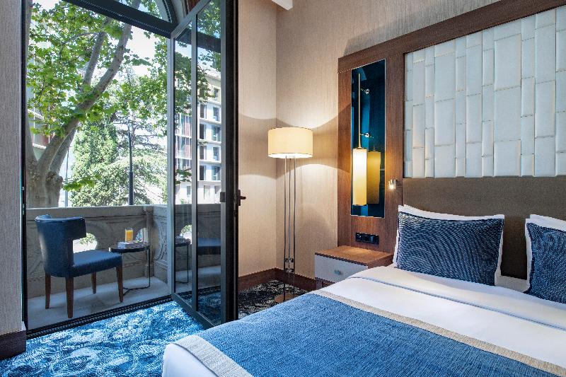 Tbilisi Philharmonic by Mercure Hotel - Oda