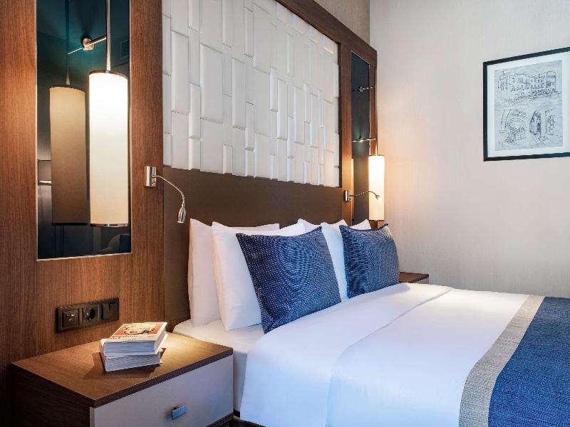 Tbilisi Philharmonic by Mercure Hotel - Oda