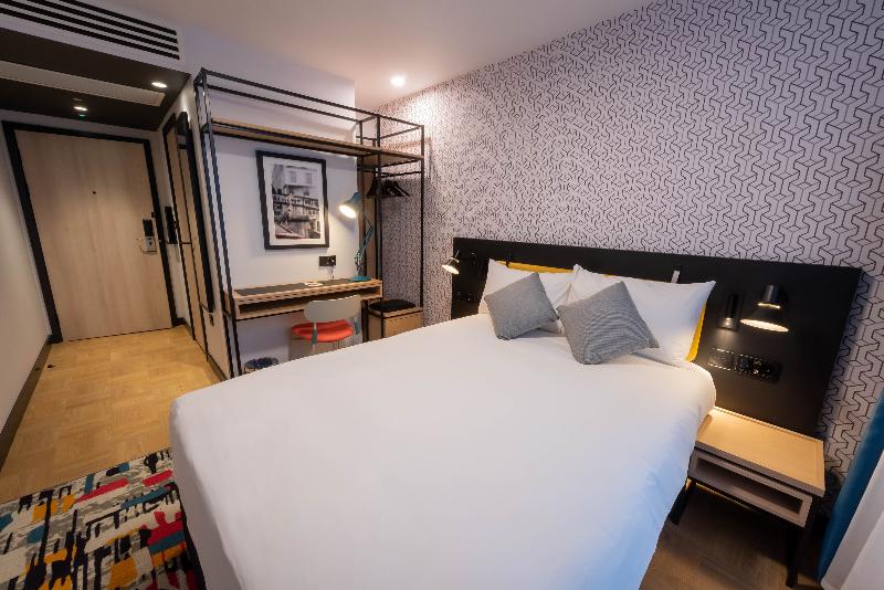 The Wesley - Camden Town - Oda