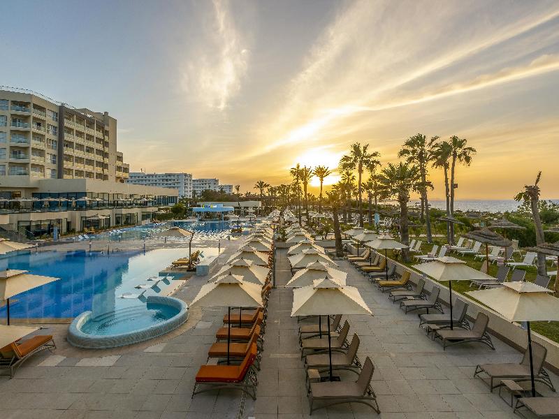 Hilton Skanes Monastir Beach Resort - Havuz