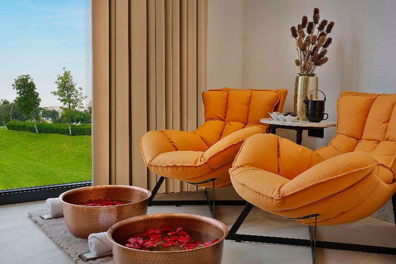 Katara Hills Doha Lxr Hotels Resorts - Aktivite