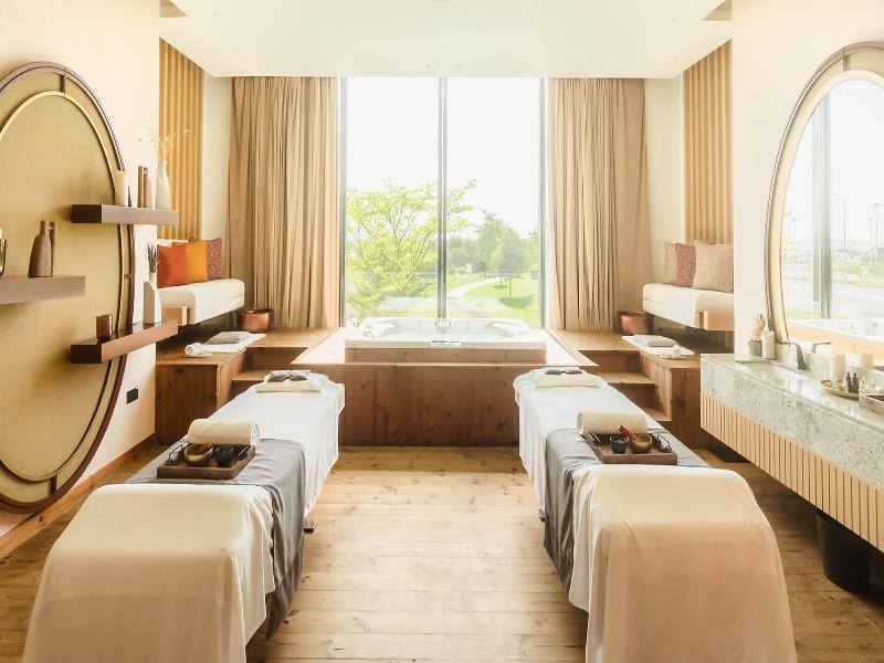 Katara Hills Doha Lxr Hotels Resorts - Aktivite