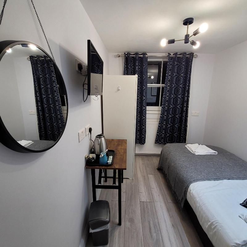 Argyle Square Hotel - Oda