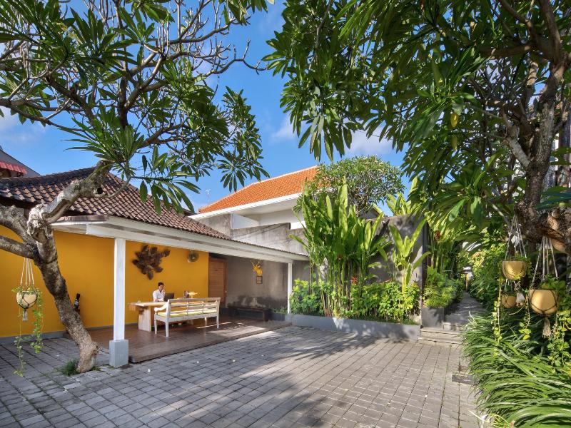 La Mira Villa Seminyak by Ini Vie Hospitality - Lobi