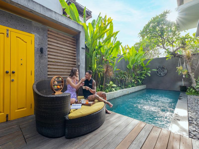 La Mira Villa Seminyak by Ini Vie Hospitality - Havuz