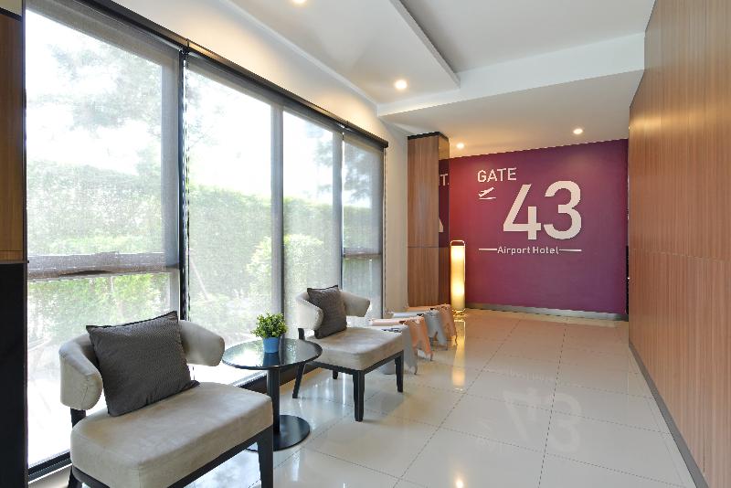 Gate43 Airport Hotel - Lobi