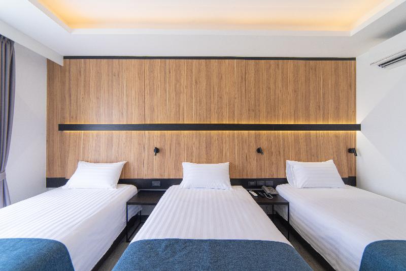Gate43 Airport Hotel - Oda
