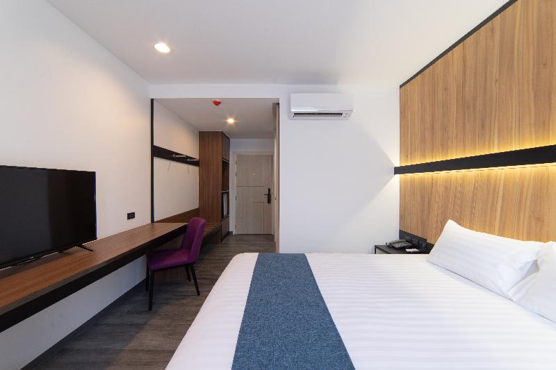 Gate43 Airport Hotel - Oda