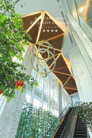 Menteng Park Exclusive Emerald fotoÄŸrafÄ±