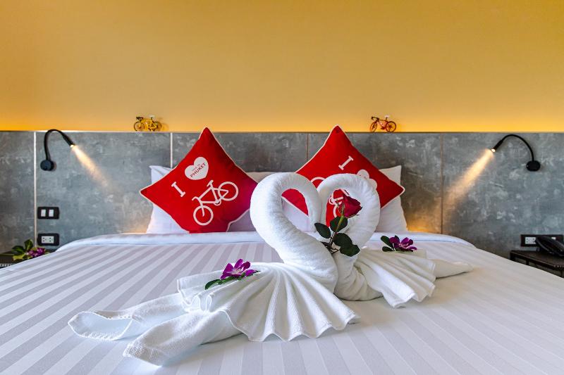 Tour De Phuket Hotel  (sha Extra Plus) - Oda