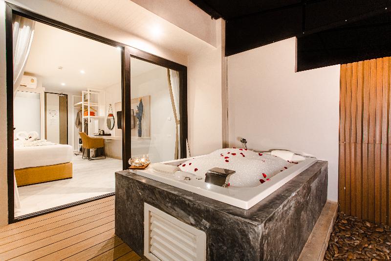 Tour De Phuket Hotel  (sha Extra Plus) - Oda