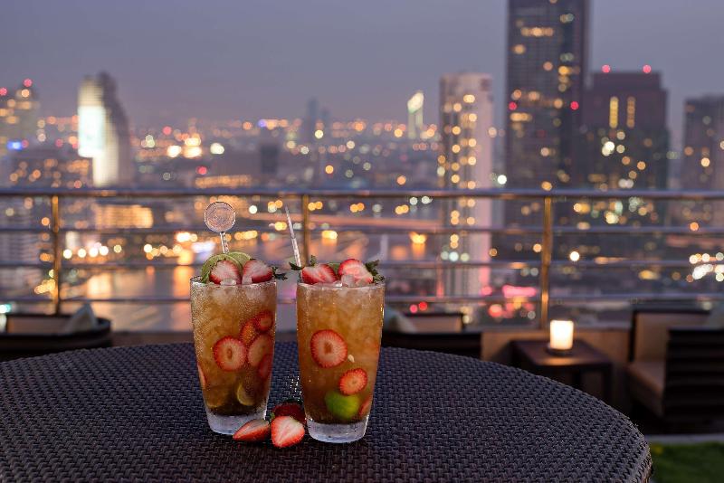 Millennium Hilton Bangkok - Bar