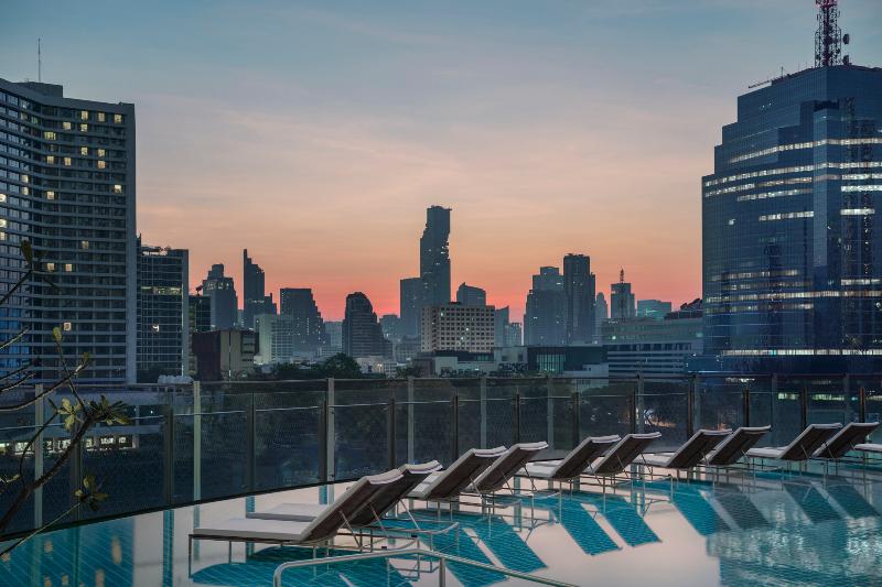 Millennium Hilton Bangkok - Havuz