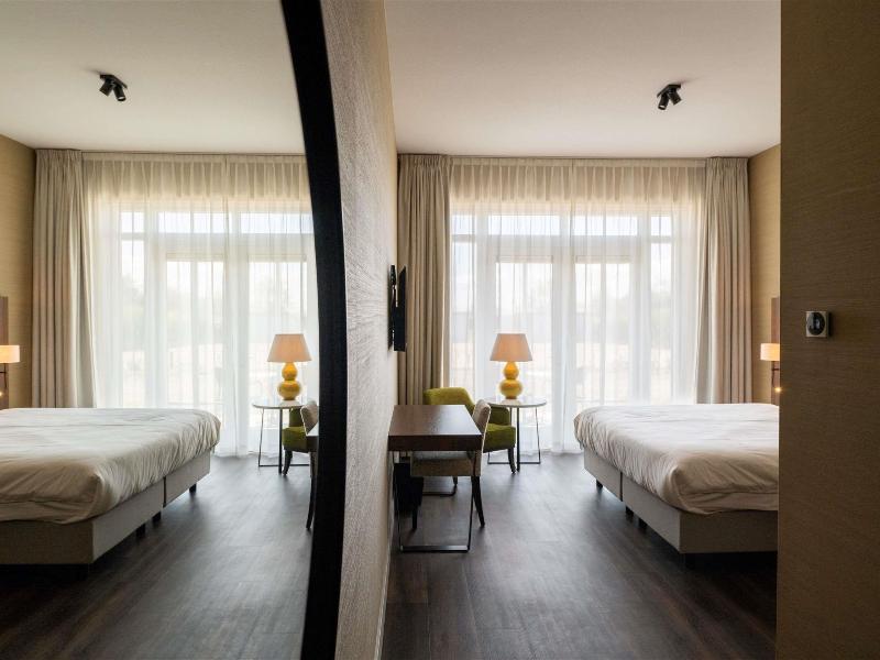 Hotel Ter Zand - Handwritten Collection (Opening S - Oda