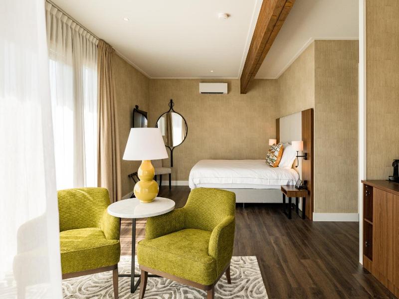 Hotel Ter Zand - Handwritten Collection (Opening S - Oda