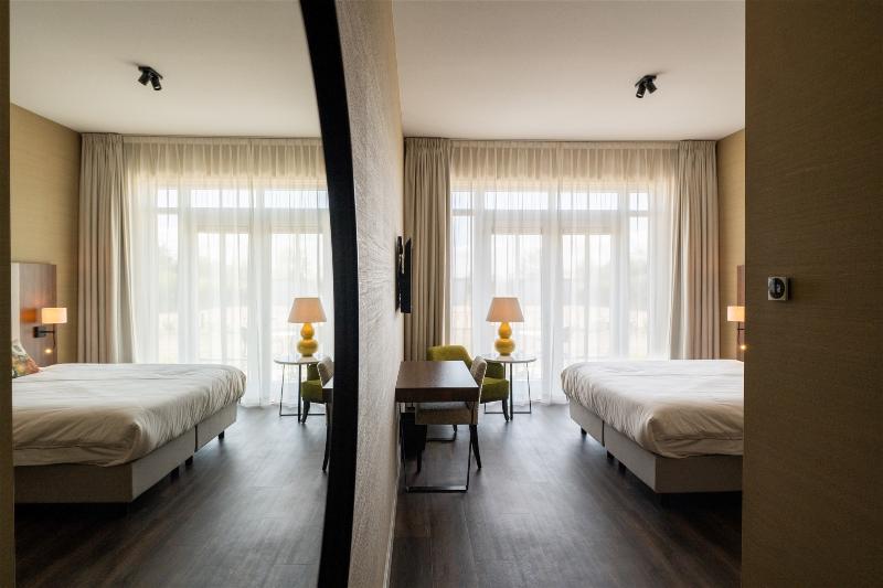 Hotel Ter Zand - Handwritten Collection (Opening S - Oda
