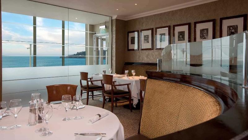 L'Horizon Beach Hotel & Spa - Restoran