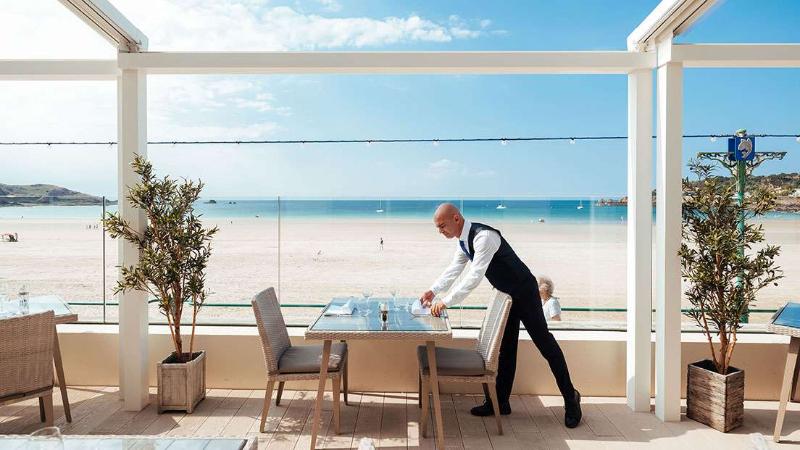L'Horizon Beach Hotel & Spa - Teras