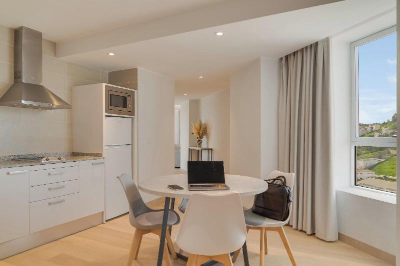 Pestana Tanger City Center Hotel Suites - Oda