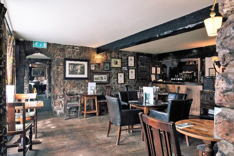 Rose And Crown - Lobi