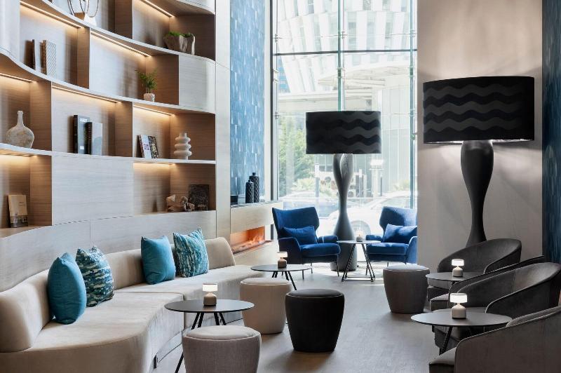 Courtyard By Marriott Batumi - Lobi