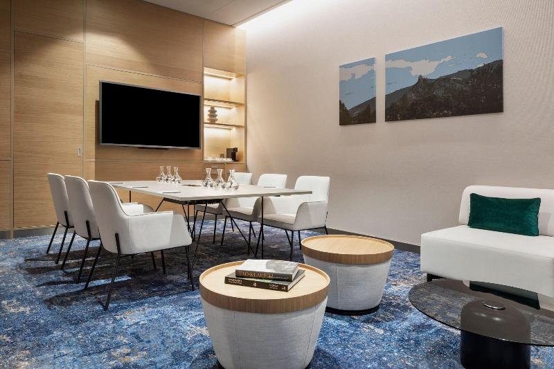 Courtyard By Marriott Batumi - Toplantı