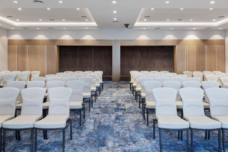 Courtyard By Marriott Batumi - Toplantı