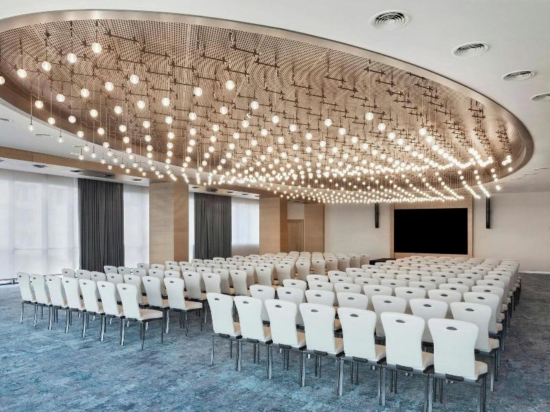 Courtyard By Marriott Batumi - Toplantı