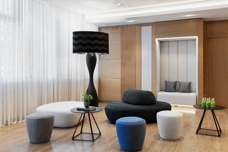 Courtyard By Marriott Batumi - Toplantı