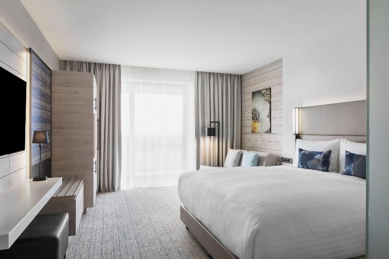 Courtyard By Marriott Batumi - Oda