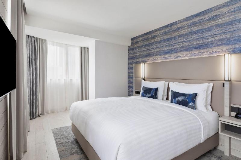 Courtyard By Marriott Batumi - Oda