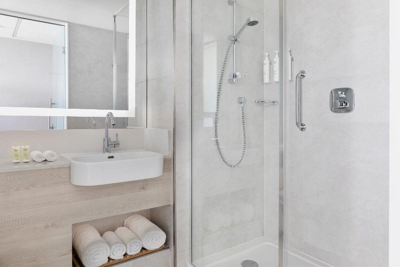 Courtyard By Marriott Batumi - Oda