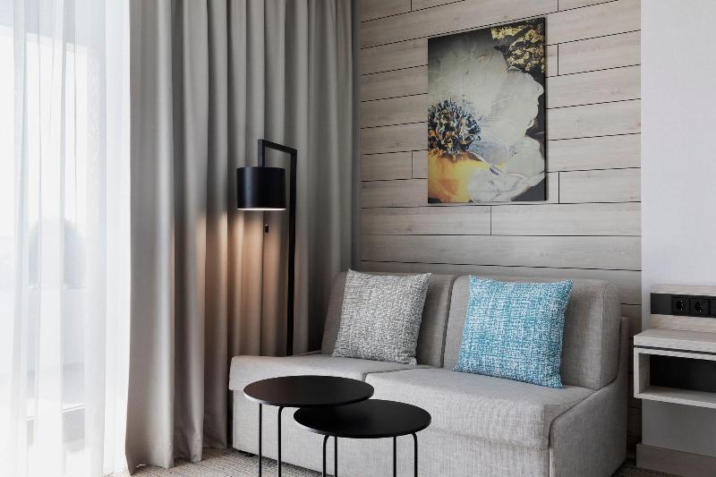 Courtyard By Marriott Batumi - Oda