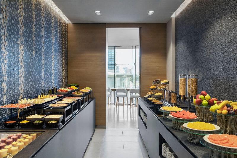 Courtyard By Marriott Batumi - Oda
