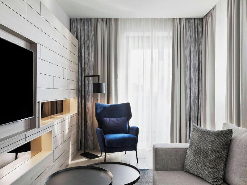 Courtyard By Marriott Batumi - Oda