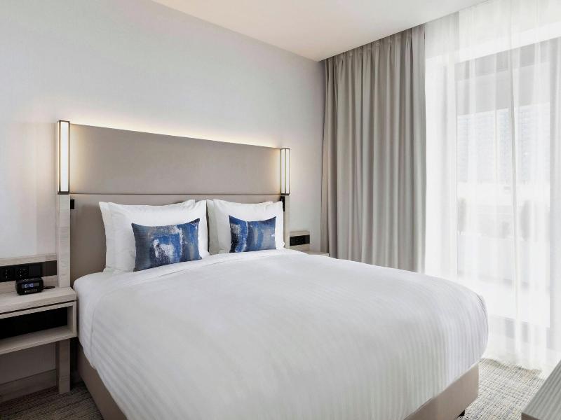 Courtyard By Marriott Batumi - Oda