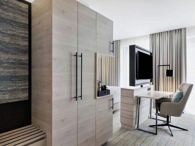 Courtyard By Marriott Batumi - Oda