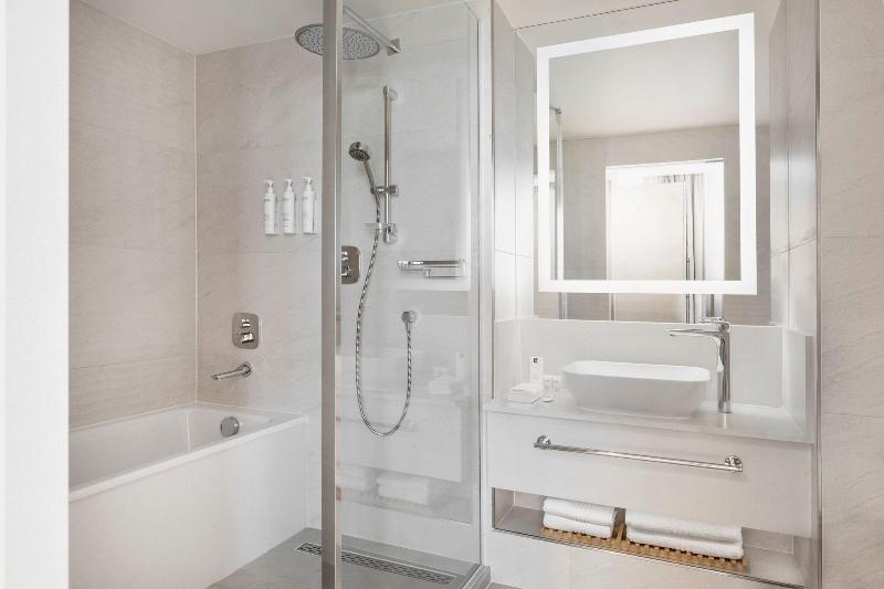 Courtyard By Marriott Batumi - Oda