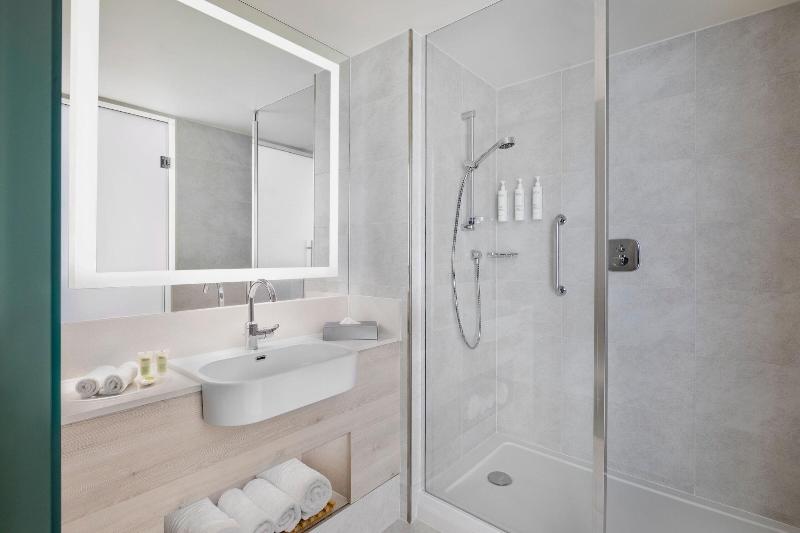 Courtyard By Marriott Batumi - Oda