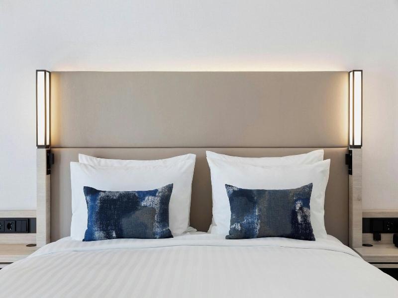 Courtyard By Marriott Batumi - Oda