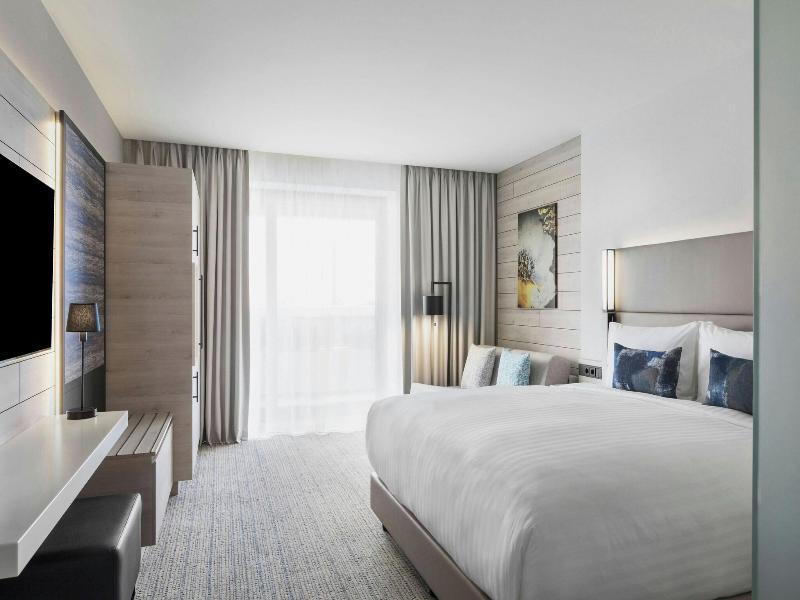 Courtyard By Marriott Batumi - Oda