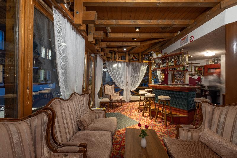 Hotel Chalet Swiss - Lobi