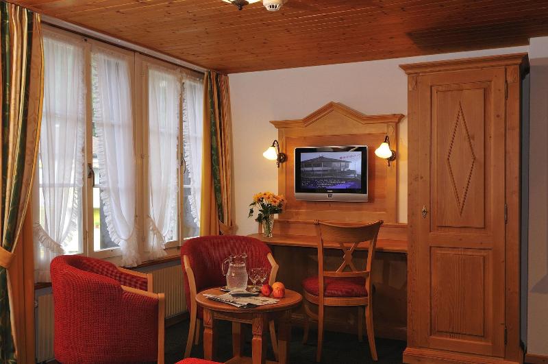 Hotel Chalet Swiss - Oda