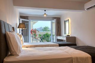 Farrys Boutique Hotel and Beach Club